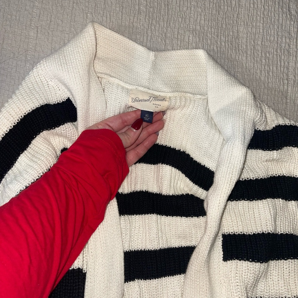 Universal Thread Women's Cream and Black Striped Cardigan